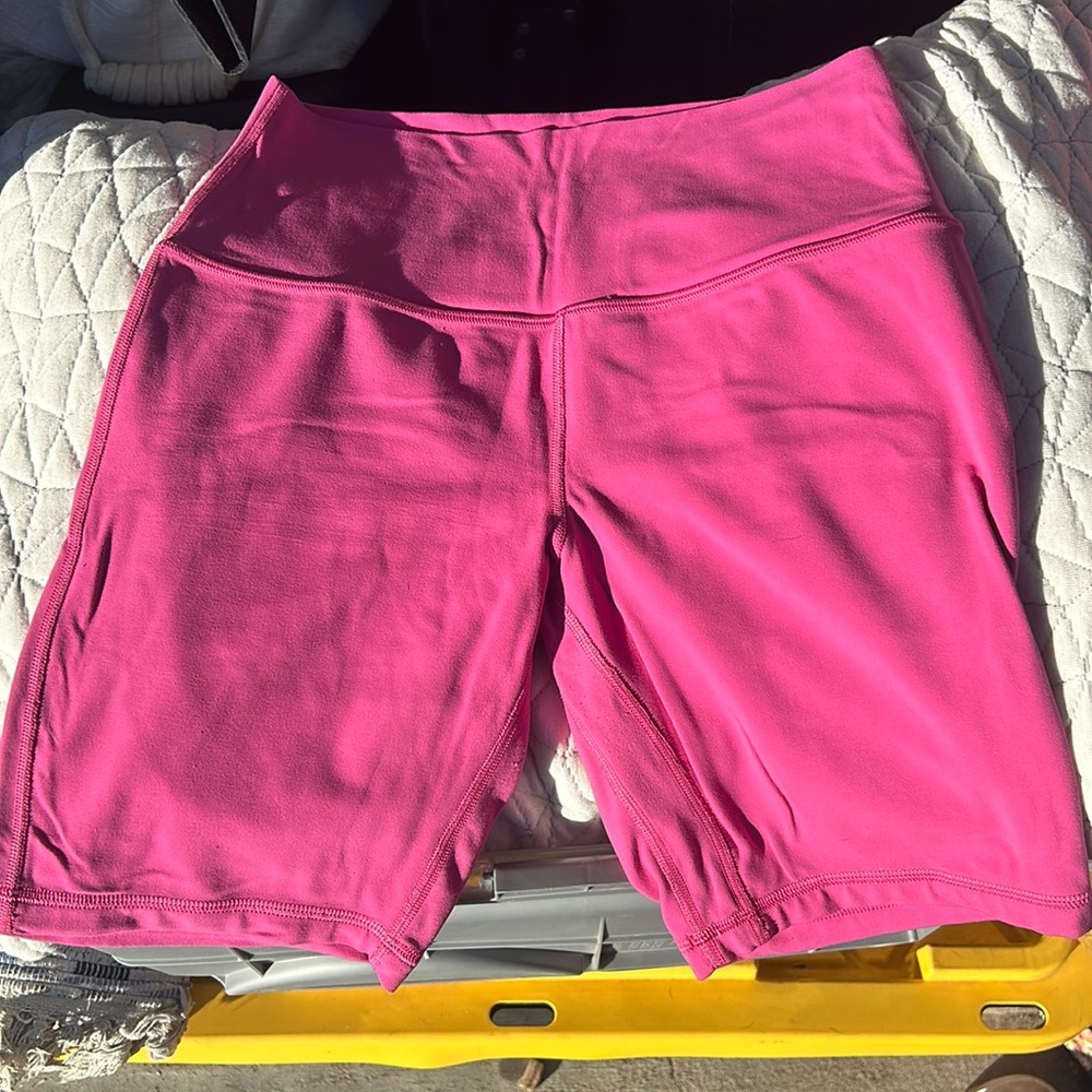 Lululemon pink align high rise short 8” size 8